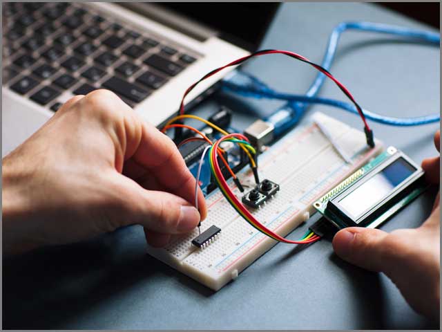 FPGA Vs Microcontroller