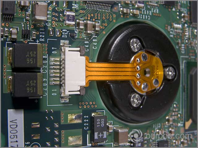  flexible PCB connecting circuit