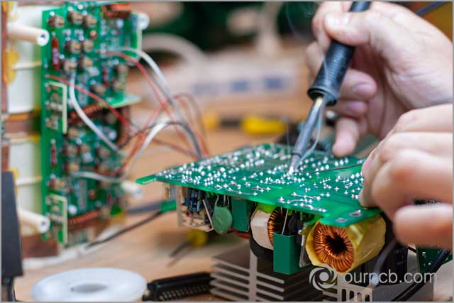 Visually inspecting a PCB for faults before PCB soldering