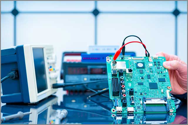 PCB testing with equipment