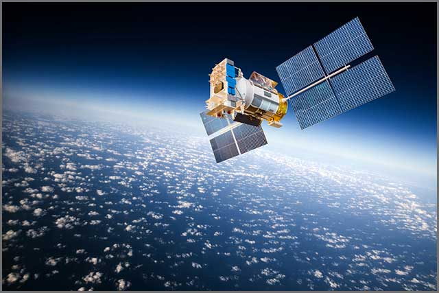 GPS also uses satellites for position tracking