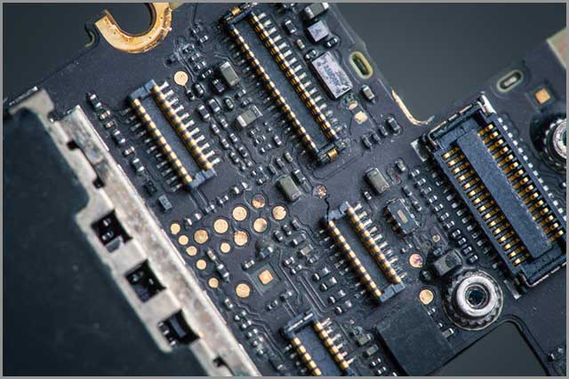 clean circuit board