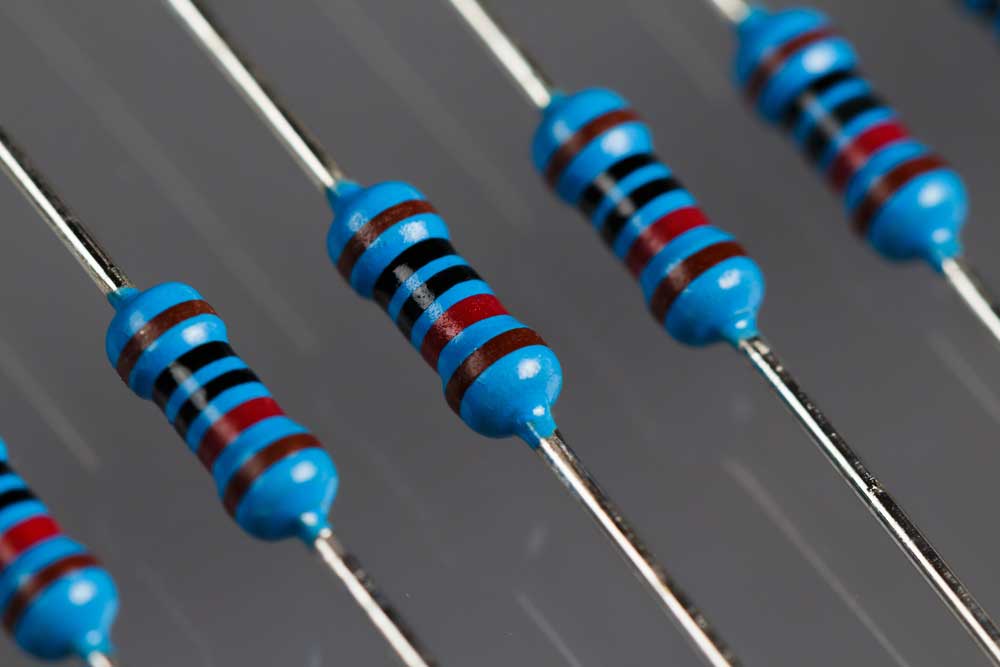 Resistors (10k)