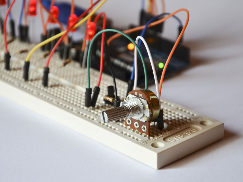 Arduino electronic platform for hobbyists
