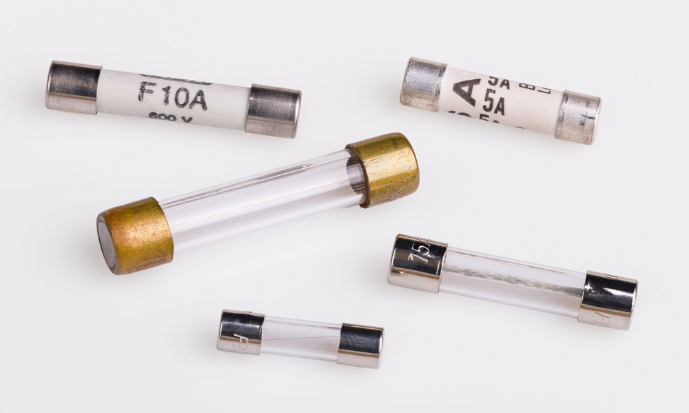 Set of miniature electrical fuses for overcurrent protection