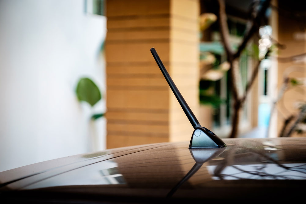 Car antenna 