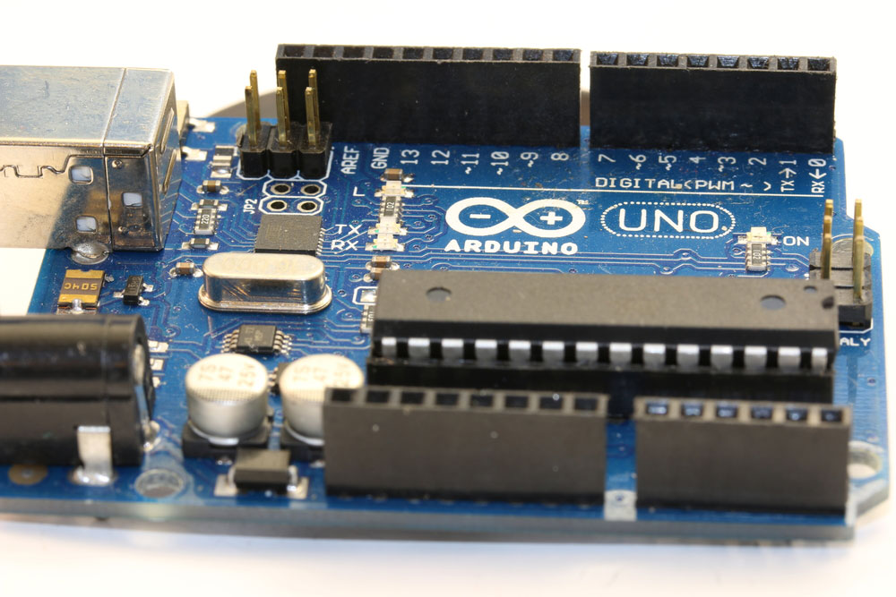 Arduino Uno with several electronic components