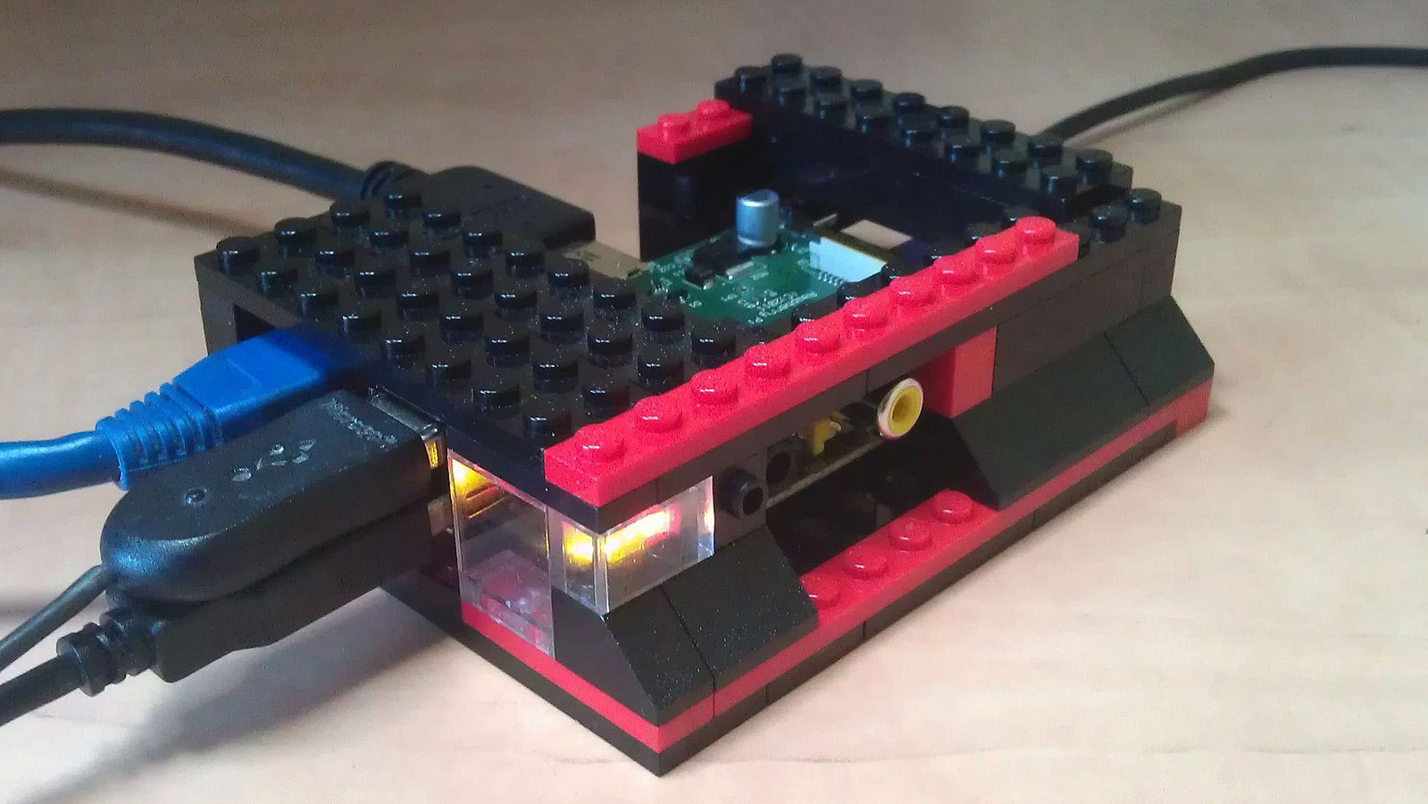 A custom Raspberry Pi LEGO case