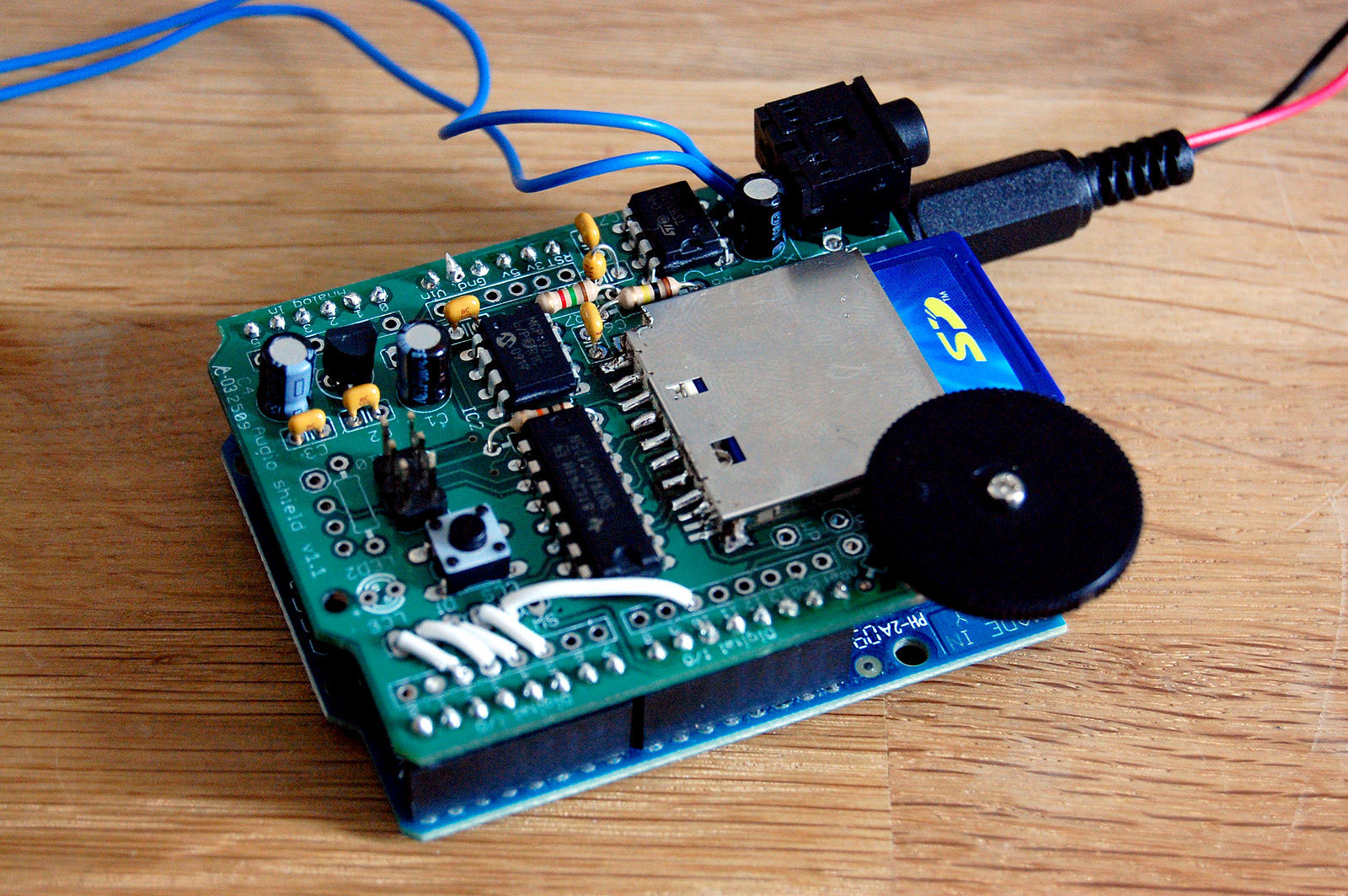 An audio player shield mounted on Arduino