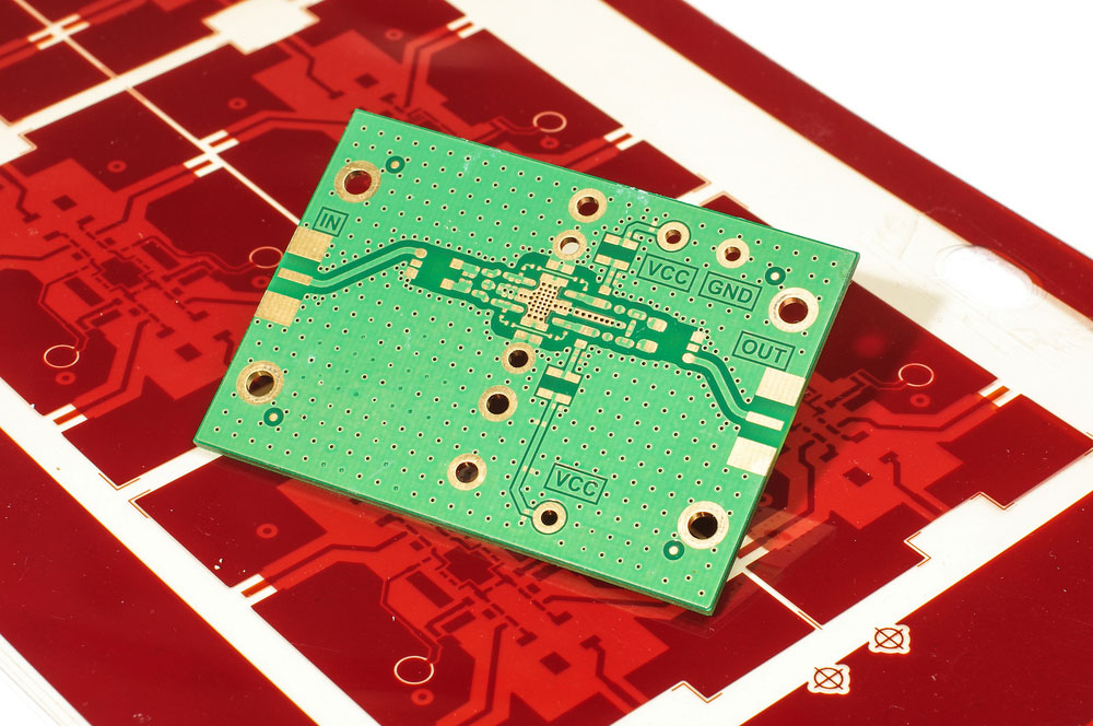 A fine-pitch PCB assembly