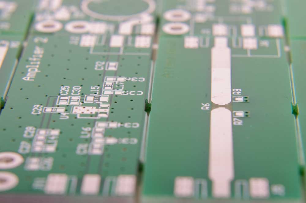 A V-groove circuit board