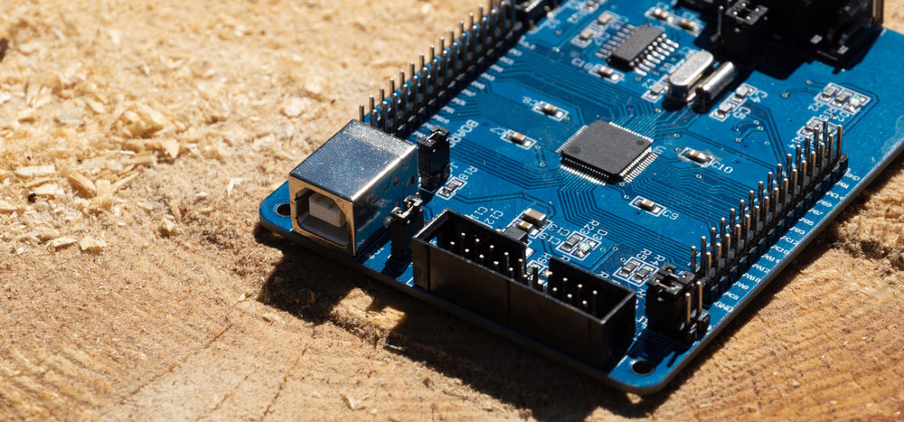 A single board computer with double row pin connectors on both sides