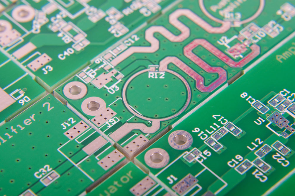 Transmission lines on a microwave PCB