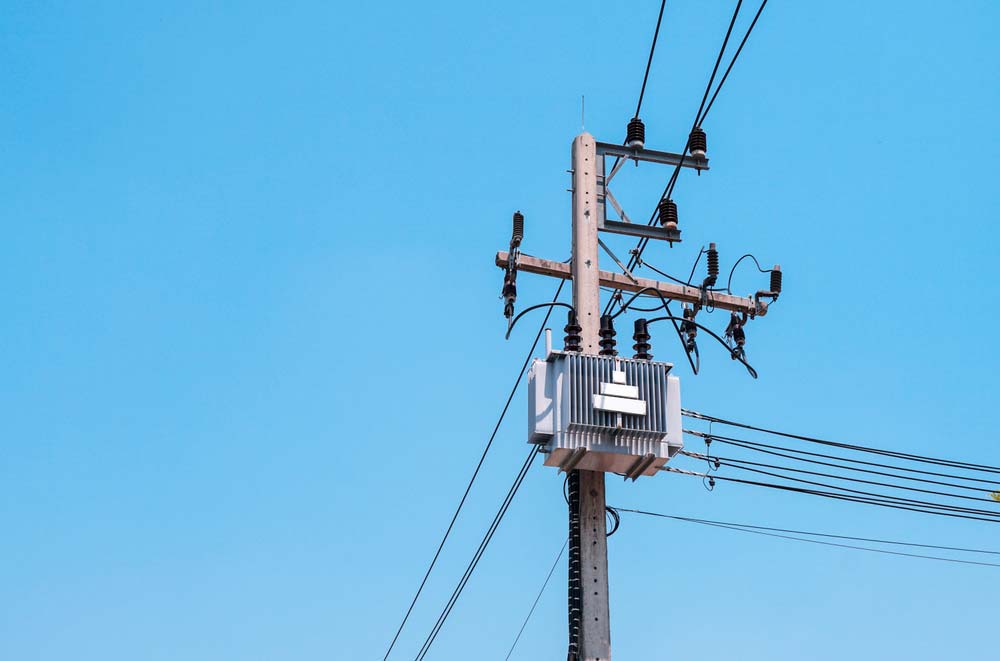 AC high-voltage power transmission lines