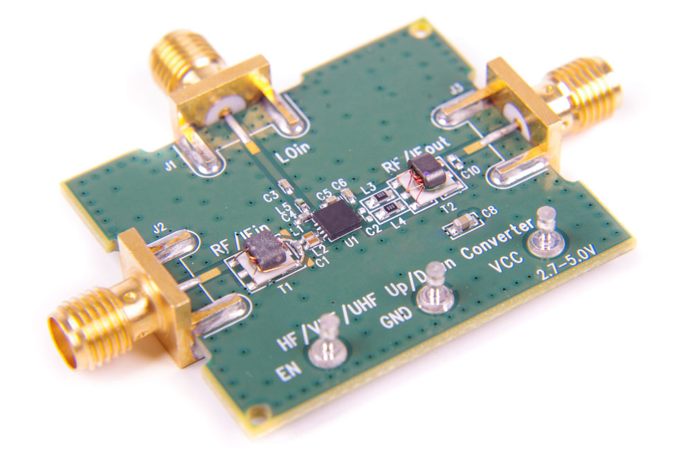 A radio frequency microwave mixer evaluation board