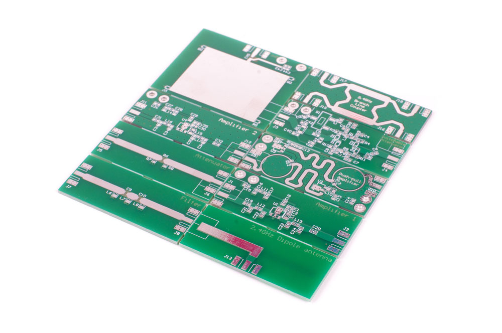 Exposed microstrips on an RF PCB