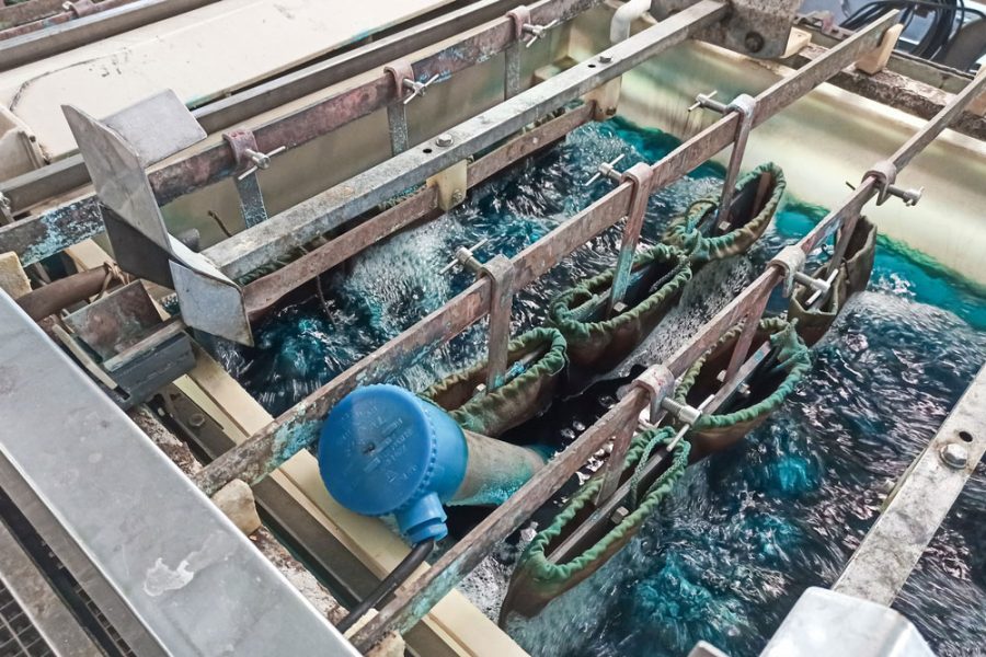 Selective Gold & Electroplating Techniques Brush Plating Methods