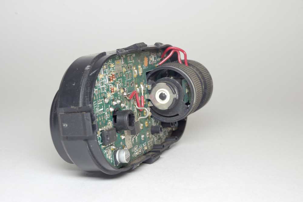 A car headlight position control module