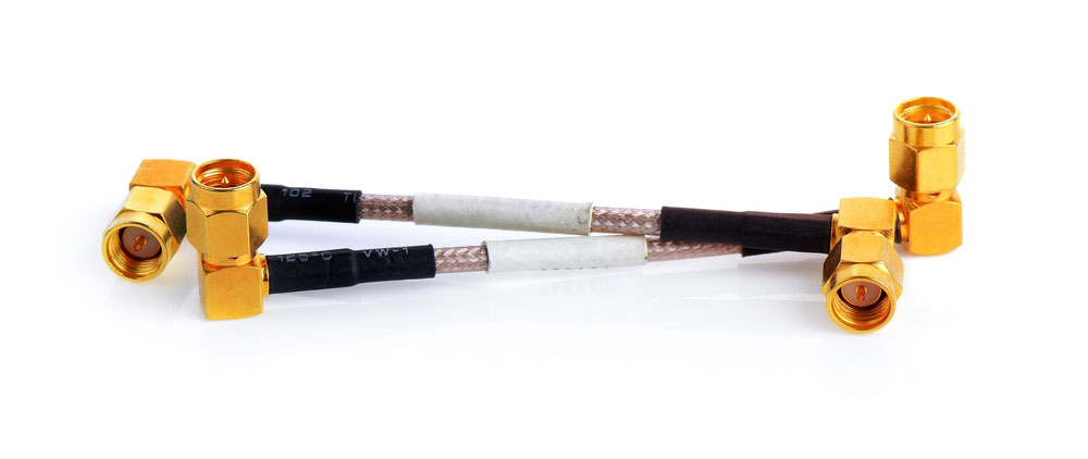 High-frequency, right-angled SMA connectors