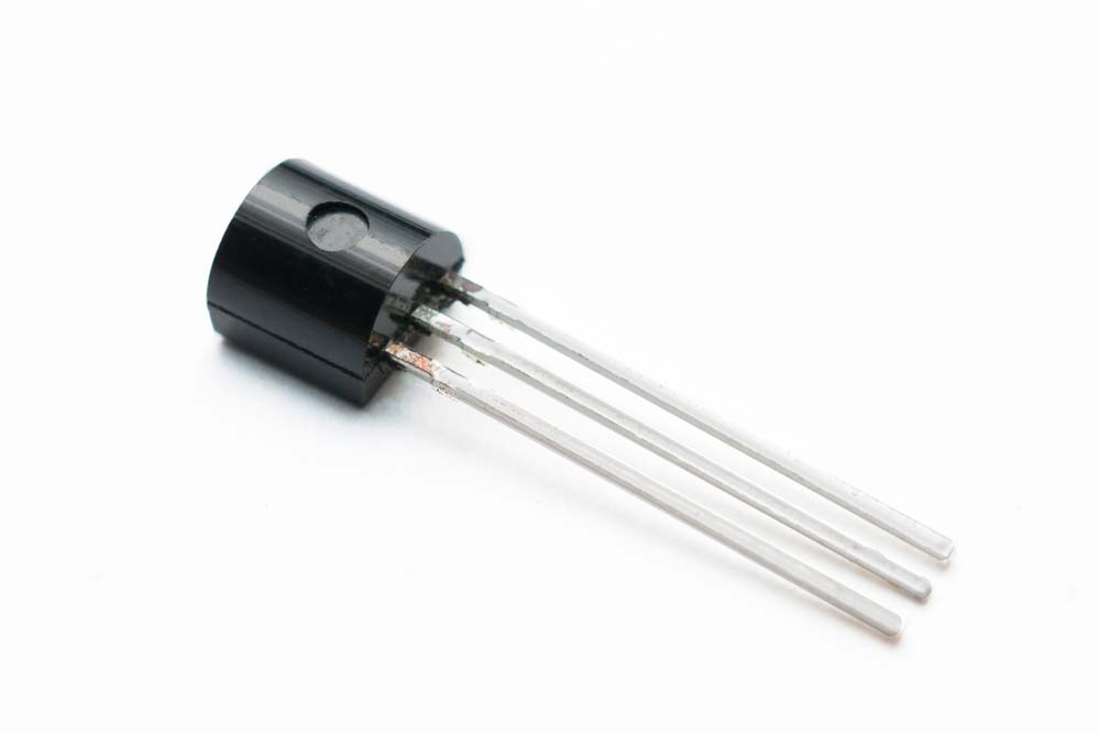 A BJT transistor with a plastic TO-92 semiconductor package
